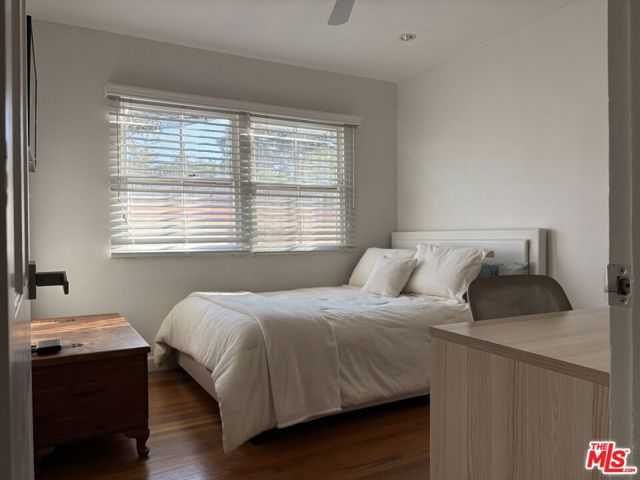 22491 Domingo Road, Woodland Hills CA: https://media.crmls.org/mediaz/780f8380-3b4c-40a5-9138-bab58d26d544.jpg