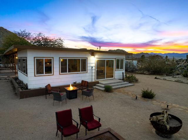 66425 Foothill Drive Drive, Joshua Tree CA: https://media.crmls.org/mediaz/7810c3d8-5608-4074-b596-d53d5b9afe36.jpg