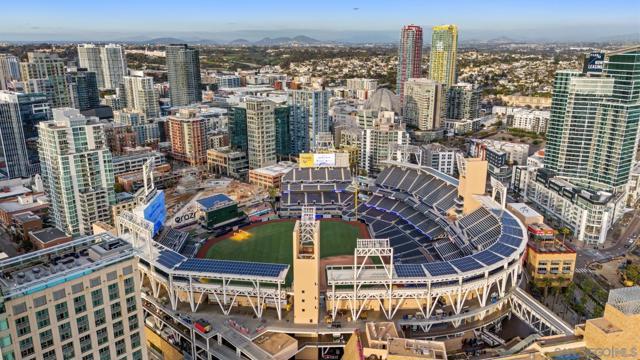 253 10Th Ave, San Diego CA: https://media.crmls.org/mediaz/7810cf6d-3b5a-41a9-b0fc-2a185eb905a3.jpg