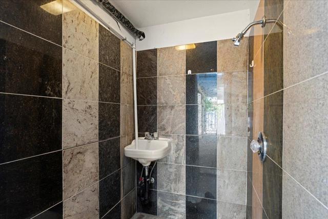 667 Los Padres Boulevard, Santa Clara CA: https://media.crmls.org/mediaz/781113bb-7219-4154-a7dd-93eb349c26f0.jpg