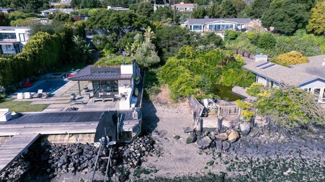 4980 Paradise Drive, Tiburon CA: https://media.crmls.org/mediaz/7811a936-8492-4bf8-b0bb-28b752837da1.jpg
