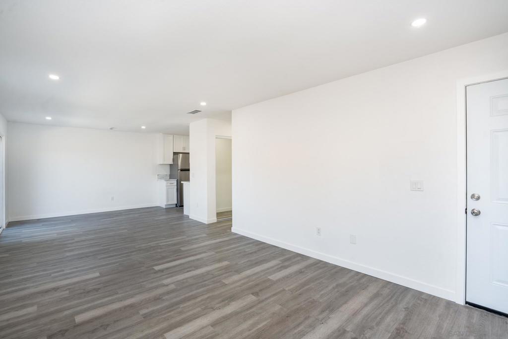 MLS #250043232SD image #8