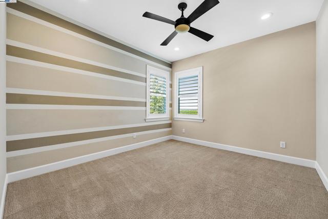 3838 Santa Fe Lane, Tracy CA: https://media.crmls.org/mediaz/7812ae4c-f320-4852-8540-c8936e4518fd.jpg
