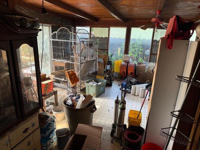 160 N Santa Rosa Street, Los Banos CA: https://media.crmls.org/mediaz/78130886-67a1-4962-893e-076ab5e15749.jpg
