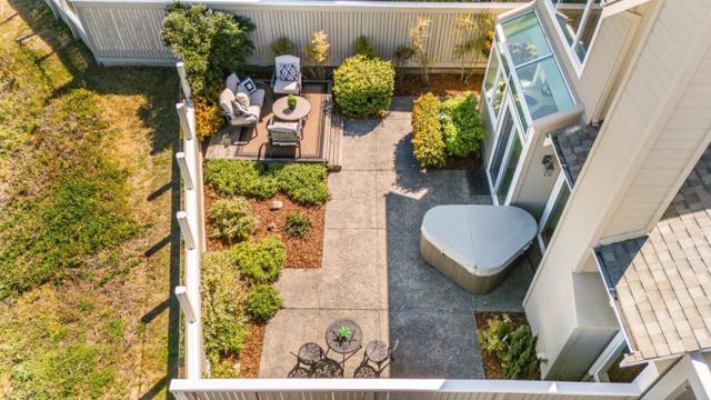 156 Treeview Drive, Daly City CA: https://media.crmls.org/mediaz/78139465-5f67-4198-9d98-0e98b5c60257.jpg