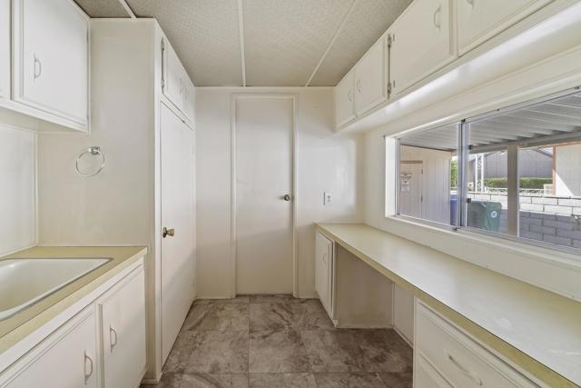 023_Laundry Room