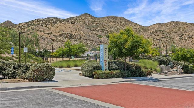 24008 Kestrel Court, Lake Elsinore CA: https://media.crmls.org/mediaz/781436a2-f698-4251-8059-feb6ea5f42ad.jpg