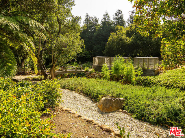 650 San Ysidro Road, Santa Barbara CA: https://media.crmls.org/mediaz/78147cda-4b93-4c61-a865-33f4718060cc.jpg