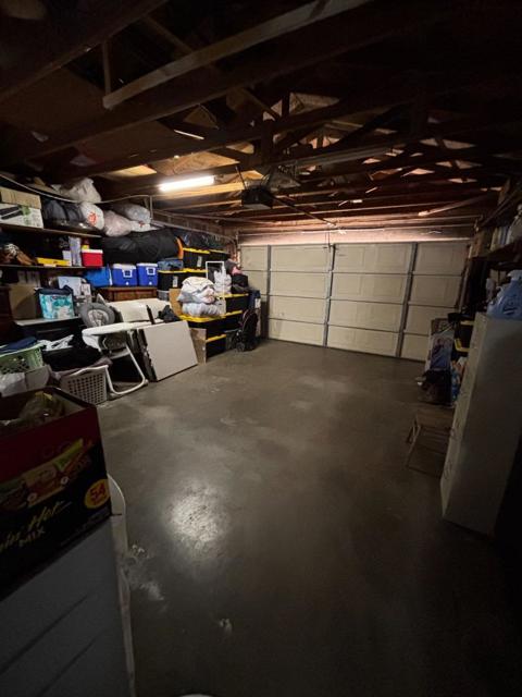 418 Calaveras Way, Greenfield CA: https://media.crmls.org/mediaz/7814bab0-e2e7-4a18-bb2c-14e8c82b4ab7.jpg