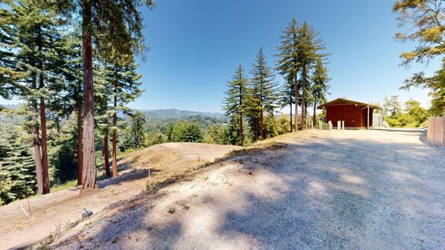 2320 Newell Drive, Aptos CA: https://media.crmls.org/mediaz/7814f3b1-29d7-4b52-b43d-97a8c46183d6.jpg