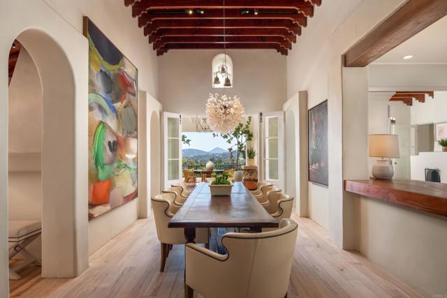 17484 El Vuelo, Rancho Santa Fe CA: https://media.crmls.org/mediaz/7815788c-f94e-40d6-ad61-2acb045187c2.jpg