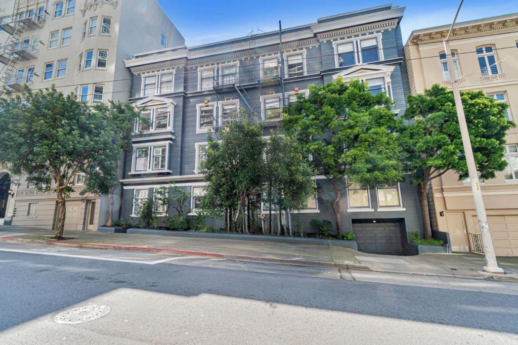 2205 Sacramento Street #302