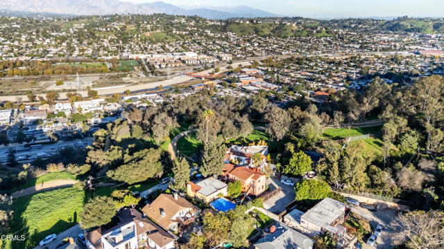 Detail Gallery Image 18 of 23 For 2309 Vista Gordo Dr, Los Angeles,  CA 90026 - – Beds | – Baths