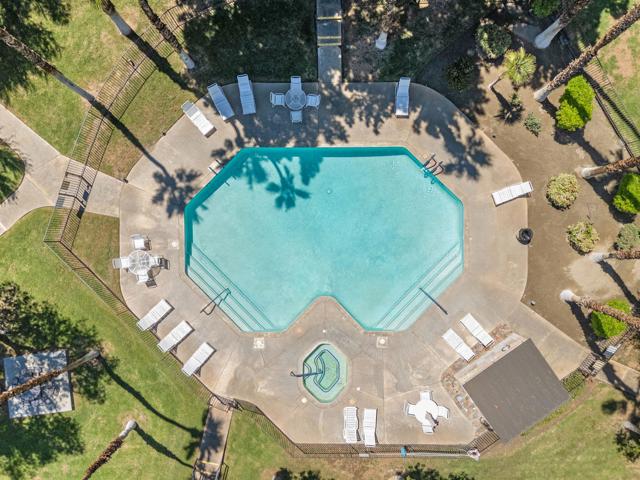 675 N Los Felices W Circle, Palm Springs CA: https://media.crmls.org/mediaz/78172837-f9cd-4c0f-bb2f-a5429b967ffb.jpg