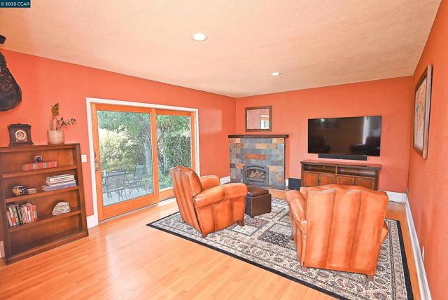 Image 10 of 28 For 1430 Piedra Dr