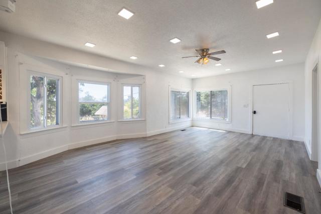 11835 Hobday Road, Wilton CA: https://media.crmls.org/mediaz/78179b0c-0f40-4c37-ac90-7a61a2527b34.jpg