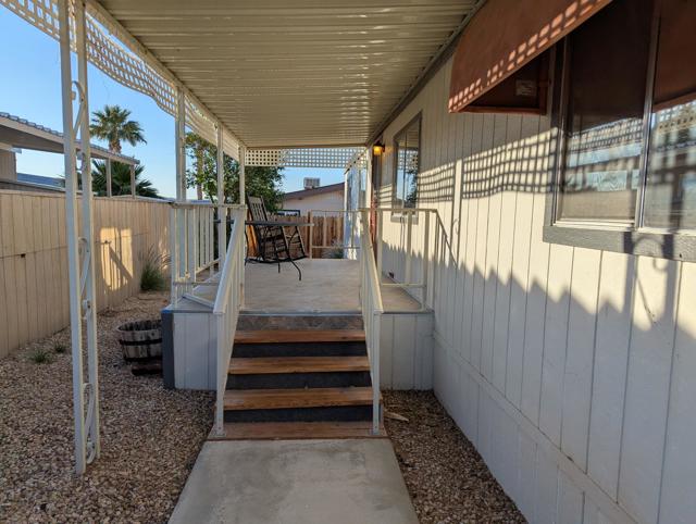 69571 Parkside Drive, Desert Hot Springs CA: https://media.crmls.org/mediaz/7817c5cd-48b9-4d5c-a7fd-d90b5a091e31.jpg