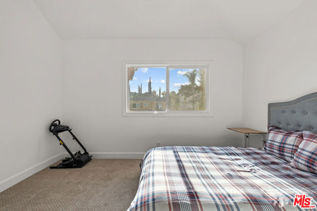 4370 Park Monte Nord, Calabasas CA: https://media.crmls.org/mediaz/7817e89f-aca7-4f95-82bf-a421f511004e.jpg