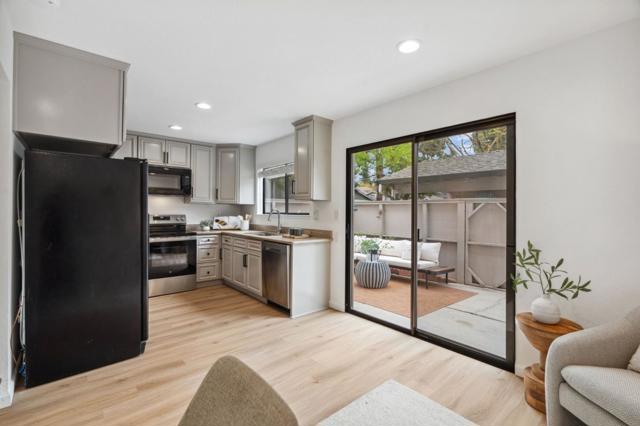 4922 Pony Pass Circle, San Jose CA: https://media.crmls.org/mediaz/7819b12a-8efa-4ba1-a225-09006b4e40d1.jpg