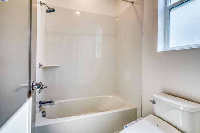 5792 Barley Rd, Dublin CA: https://media.crmls.org/mediaz/781a8d9b-b3ee-4e0b-ac64-a040fc96b142.jpg