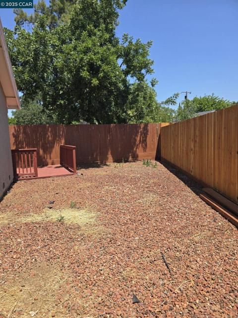 1818 Concord Ct, Concord CA: https://media.crmls.org/mediaz/781b351a-5733-4a5f-a094-6dacbe0fe2d4.jpg