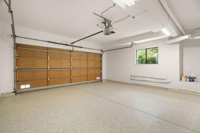 462 Mountain Laurel Court, Mountain View CA: https://media.crmls.org/mediaz/781b6e13-c215-4682-bd63-4db939e18f4e.jpg