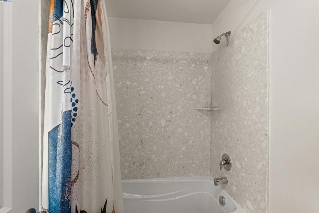 6505 Brando Loop, Fair Oaks CA: https://media.crmls.org/mediaz/781c361f-0cb4-4a16-8c73-1d5b84e61c4a.jpg