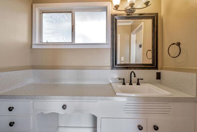 23492 Sunset Drive, Los Gatos CA: https://media.crmls.org/mediaz/781cac0e-554d-4cd3-8561-fde131c9bd33.jpg