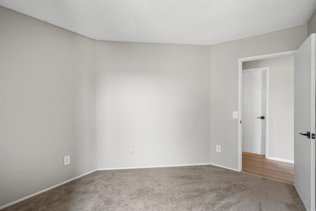 Image 15 of 20 For 231 Riverview Way