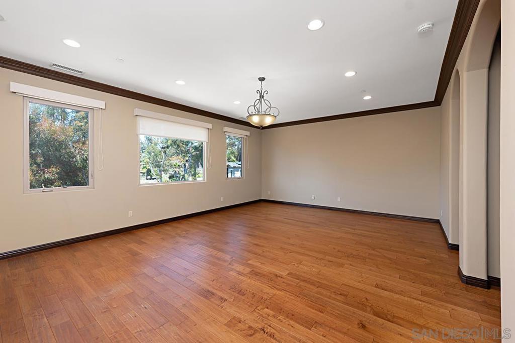 MLS #250034511SD image #26