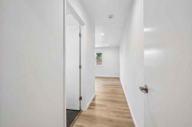 700 Gull Avenue, Foster City CA: https://media.crmls.org/mediaz/781e6204-89c5-4eb8-909d-b56b6782a8a8.jpg