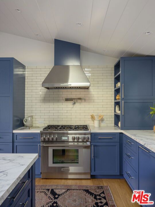 5692 Holly Oak Drive, Los Angeles CA: https://media.crmls.org/mediaz/781e7bba-5ac0-4f87-a965-6bcd13f0e92f.jpg