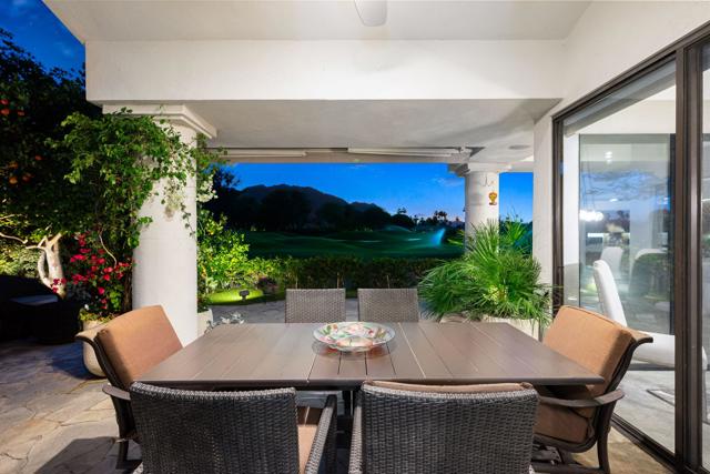 55197 Southern, La Quinta CA: https://media.crmls.org/mediaz/781ea900-5d9a-4987-802b-904da2d0e4b6.jpg
