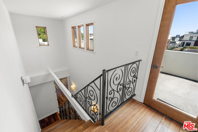 744 North Alfred Street, 104 photo 36