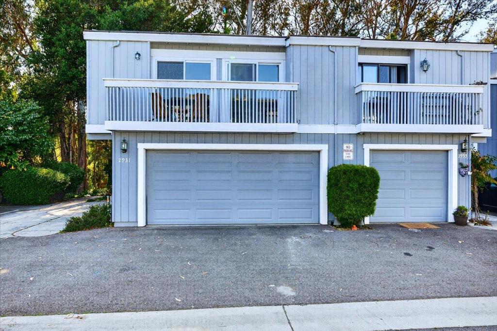 https://media.crmls.org/mediaz/781f65f4-cb82-411e-a67a-a7ec412b3767.jpg?preset=X-Large