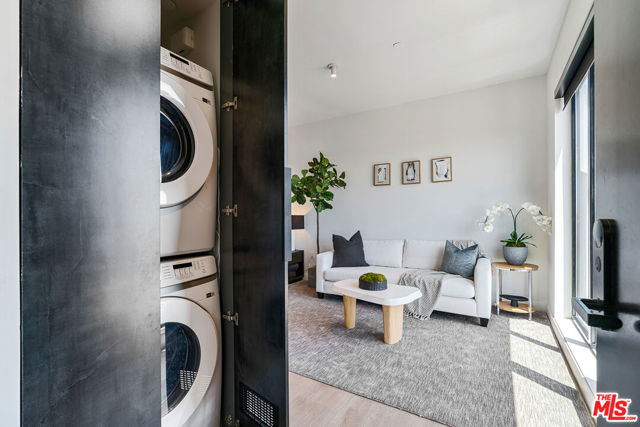 10700 Tabor Street, Los Angeles CA: https://media.crmls.org/mediaz/781fef3f-d04f-4e12-9fd6-c584cf225112.jpg