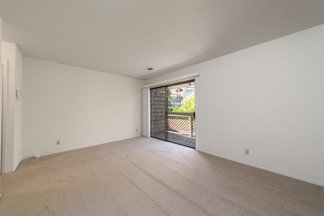 1555 Hecker Pass Road, Gilroy CA: https://media.crmls.org/mediaz/782034a6-8595-481d-a8d3-c3aa7cea479f.jpg