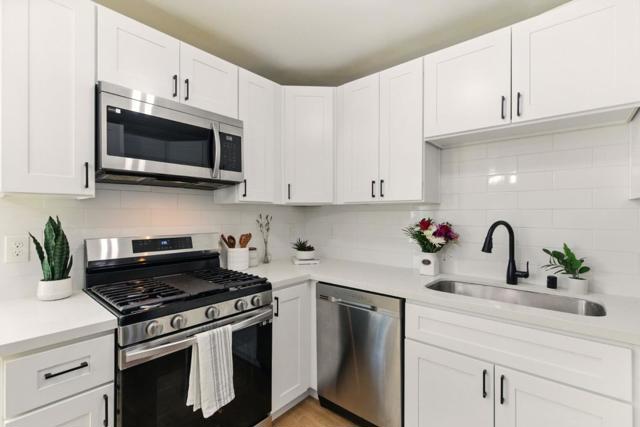 640 Heather Court, Pacifica CA: https://media.crmls.org/mediaz/7820c392-800b-42b8-8ea1-2e1eac40a068.jpg