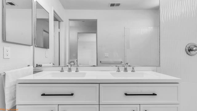 83628 Serpentine Way, Coachella CA: https://media.crmls.org/mediaz/7822259e-deb0-44d8-9d8f-9d6fc4556ef9.jpg