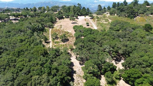 12167 Saddle Road, Carmel Valley CA: https://media.crmls.org/mediaz/782334be-ac06-43a6-87a0-d72ead0c5ffb.jpg