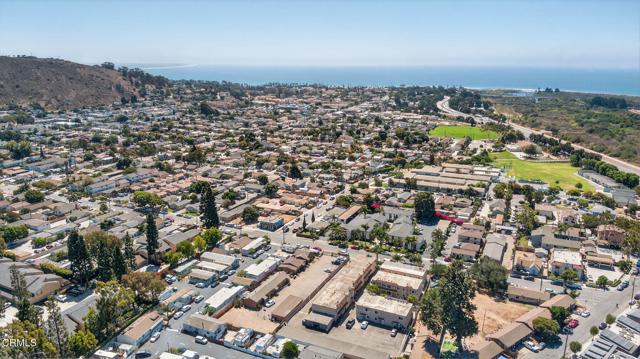 657 Sheridan Way, Ventura CA: https://media.crmls.org/mediaz/782373bd-bab6-4df6-85f1-e1ca5eef8540.jpg