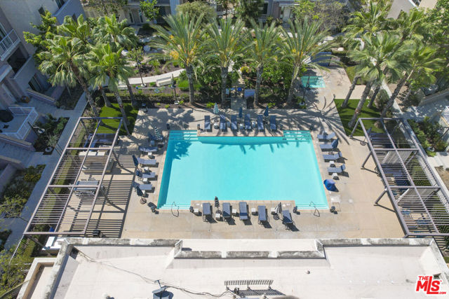 552 E Carson Street, Carson CA: https://media.crmls.org/mediaz/78239463-44e7-43b9-b407-8bf641dbfd3e.jpg