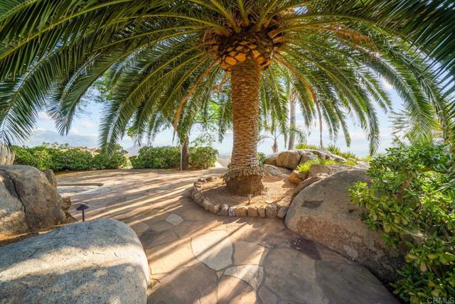 Image 13 of 75 For 14949 Presilla Dr