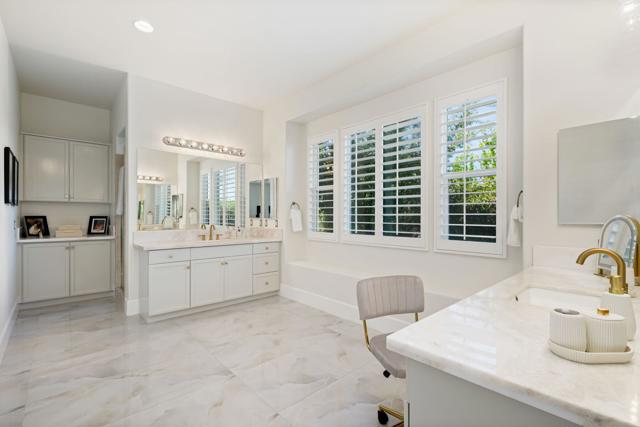 81207 Santa Rosa Court, La Quinta CA: https://media.crmls.org/mediaz/78240cd7-5b96-473e-bfe6-eee84c6976fd.jpg