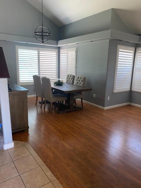 1210 Snow Ridge Court, Modesto CA: https://media.crmls.org/mediaz/782439e1-2a0e-4d71-abe0-c65b0d7519a9.jpg