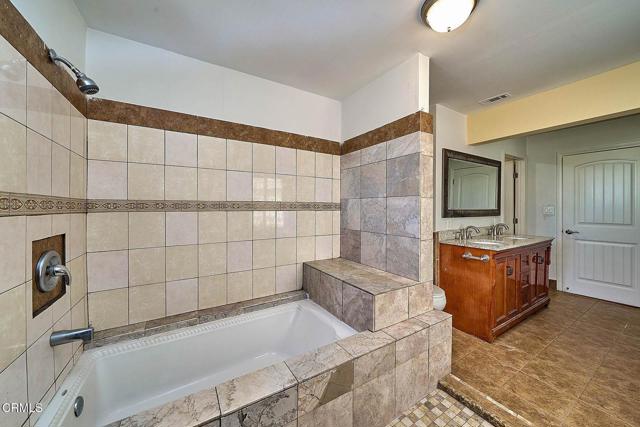 9020 Pionero Road, Pinon Hills CA: https://media.crmls.org/mediaz/78246178-3a02-495a-b2c1-e53fb43ab6ad.jpg
