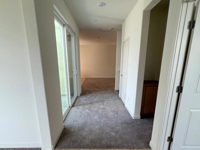 2800 High Tide Avenue, Sacramento CA: https://media.crmls.org/mediaz/78246907-51d6-4ea1-ad49-0b6a4d66f8b4.jpg