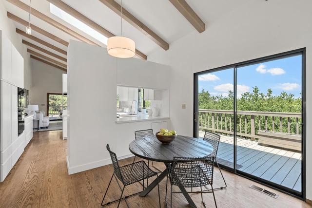 14449 Liddicoat Circle, Los Altos Hills CA: https://media.crmls.org/mediaz/7824a401-08e3-456b-938c-04ac7faf5960.jpg