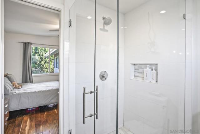 6702 Estrella Ave, San Diego CA: https://media.crmls.org/mediaz/7824c87c-4668-4f30-bff4-a96fb148a890.jpg