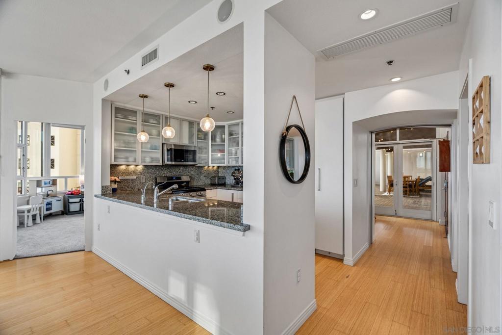 700 Harbor Dr - photo 7